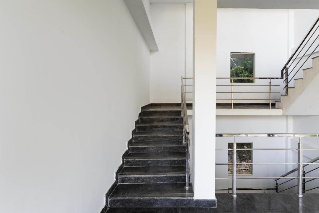 フロント・ロビー