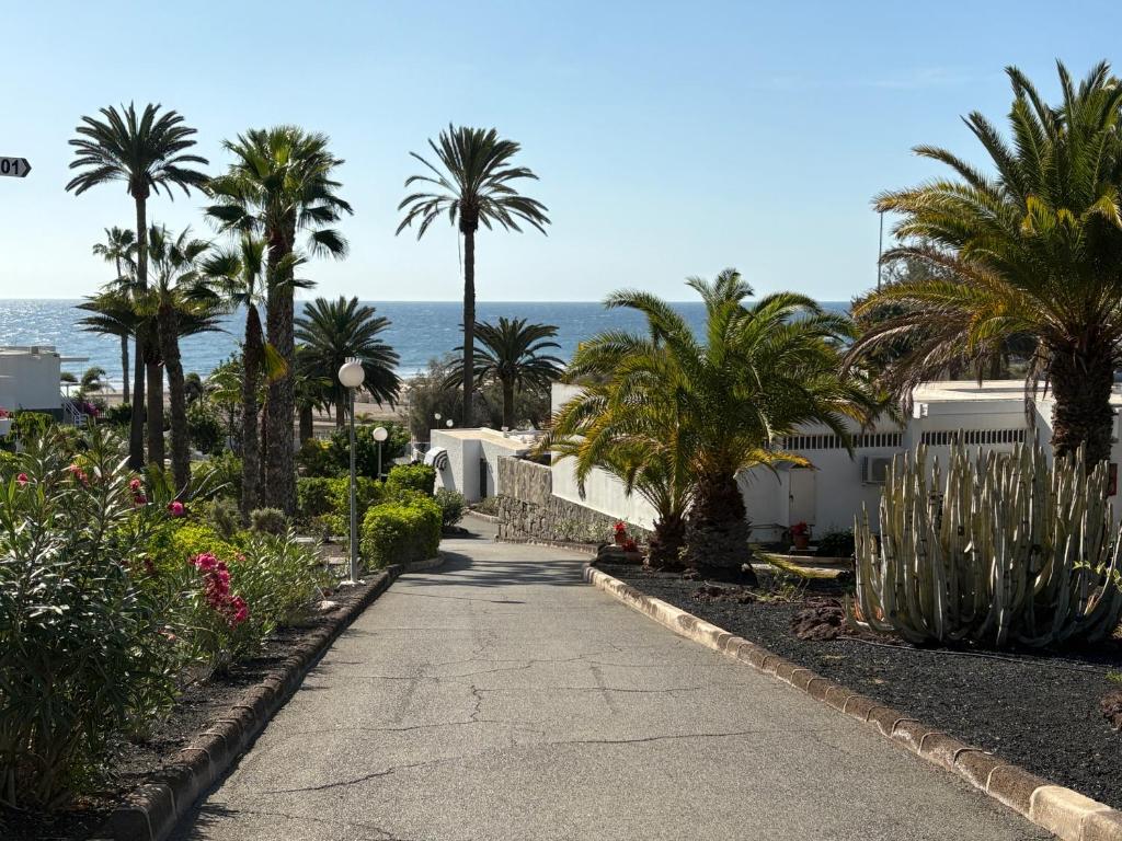 Holiday apartment with direct sea promenade access - 2