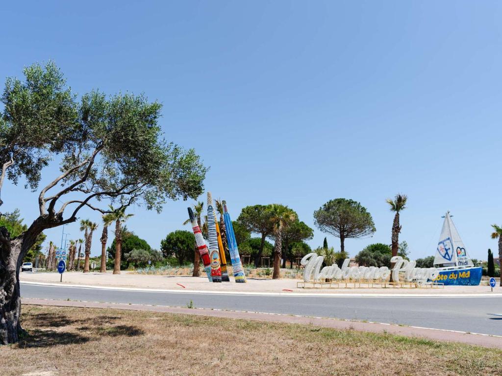 T2 climatisé avec WIFI, proche plage, parking privé, rénové 2023, terrasse, animaux non admis - FR-1-409-225 - 2