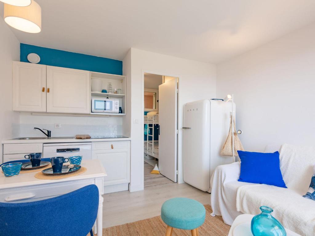 Studio Les Coteaux de la Nartelle-34 by Interhome - 4