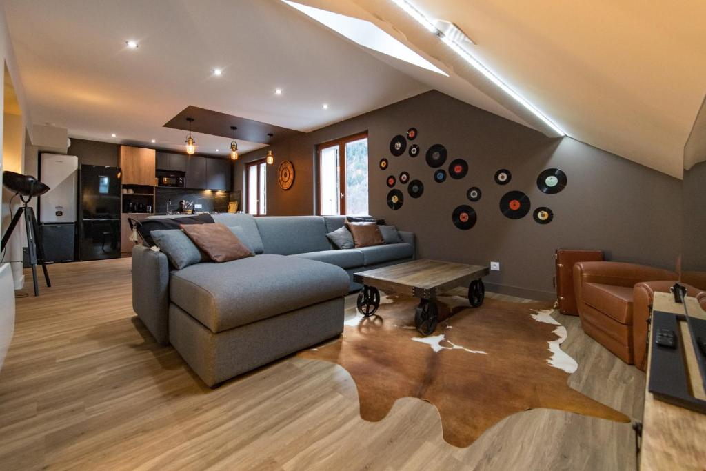 2 appartements Ski 3 Vallées & vélo 8-12 pers - 2
