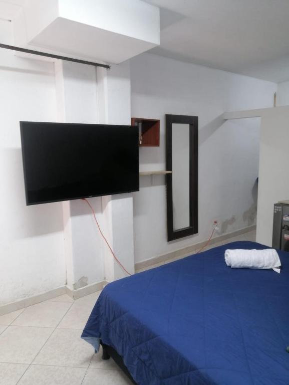 Apartaestudio en Medellín Barrio Buenos Aires - 3