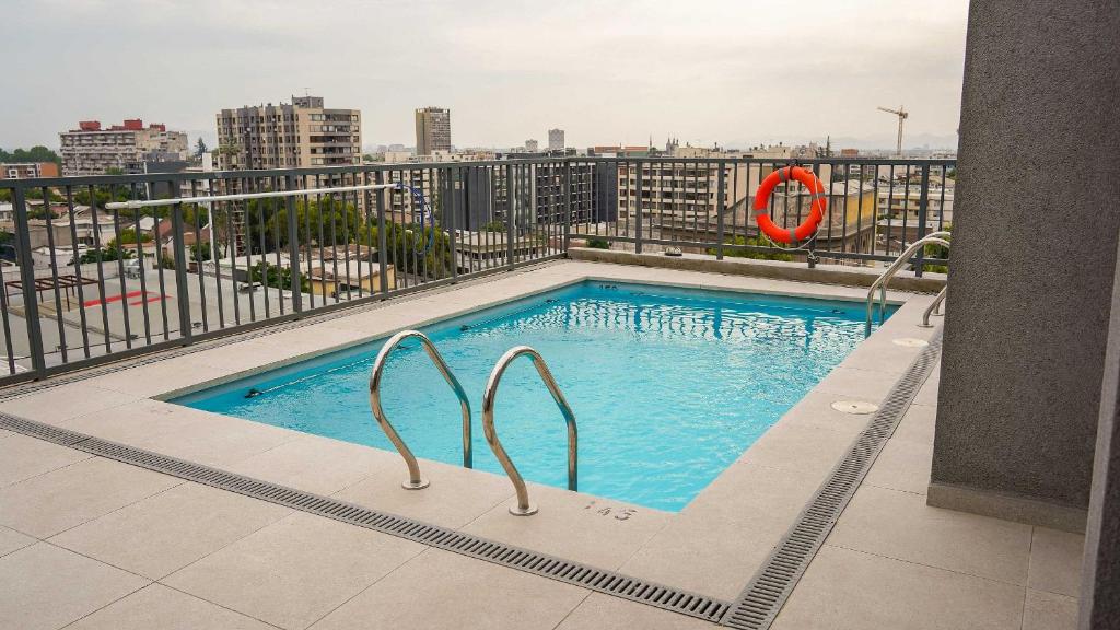 Modern Apartment with Terrace | Steps from Movistar Arena & Barrio Universitario | Up to 4 Guests - 2