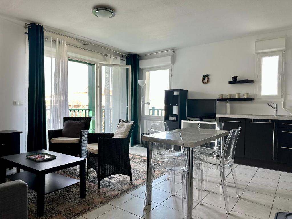 Cure Cambo-les-Bains I Terrasse & PKG I 4PERS - 4