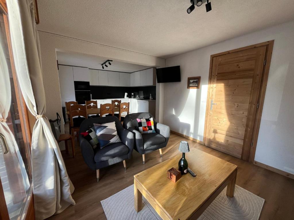 Appartement cosy à Châtel avec balcon, 3 chambres, wifi, garage - FR-1-198-270 - 4