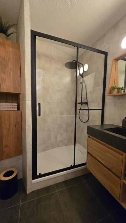 Appartement proche télécabine! Séjour tout inclu! - 2