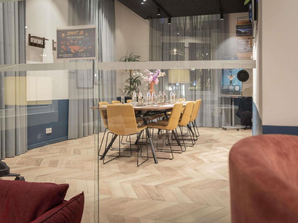 Tárgyalóterem/bálterem