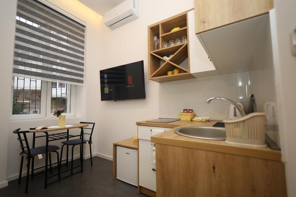 Yellow Panda Central Apartment with Style - 5