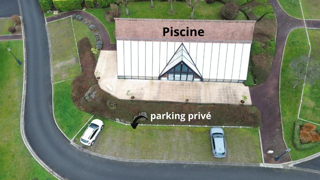 Piscine, balcon, Stationnement, Vue box hippodrome - 5