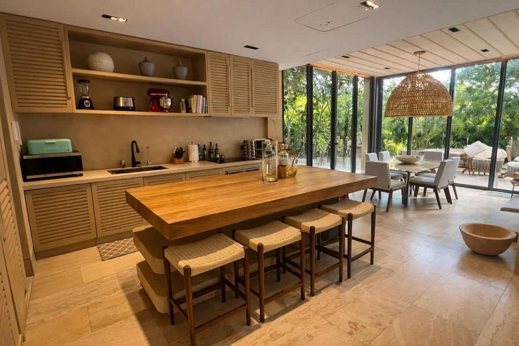 Luxury Villa in Corasol 4BR Private Pool - 5