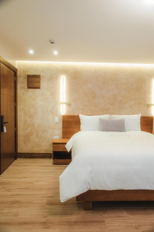 Saya Hotel & Suites - 2