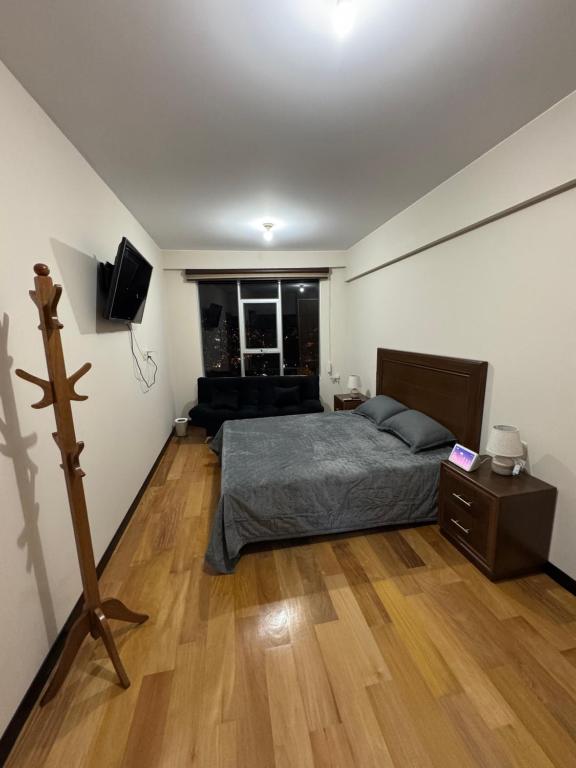 Departamento en el corazón de obrajes - 1