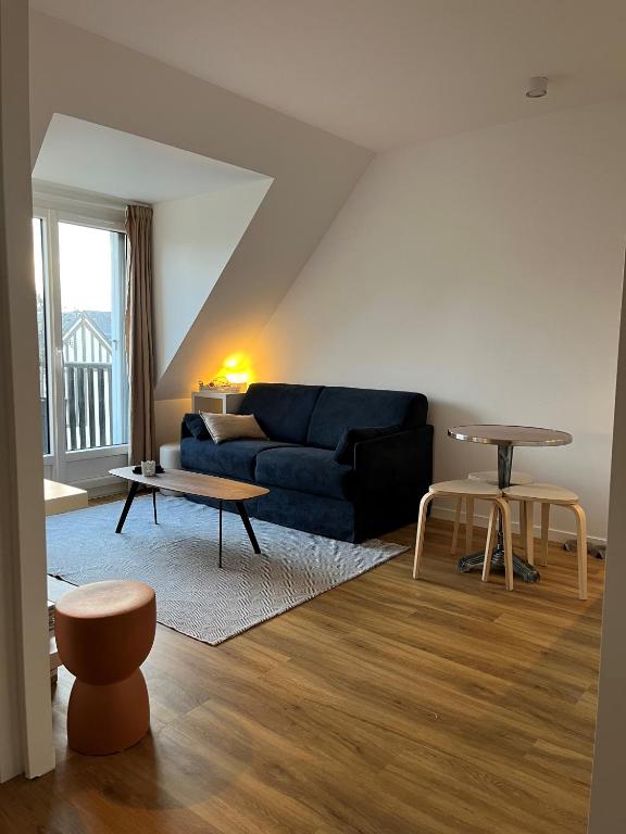 App cosy avec balcon et accés plage - 3