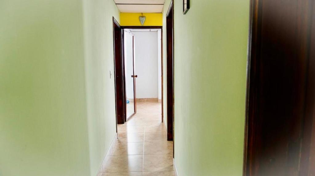 Apartamento amplio con Piscina cerca al Aeropuerto Matecaña de Pereira - 4