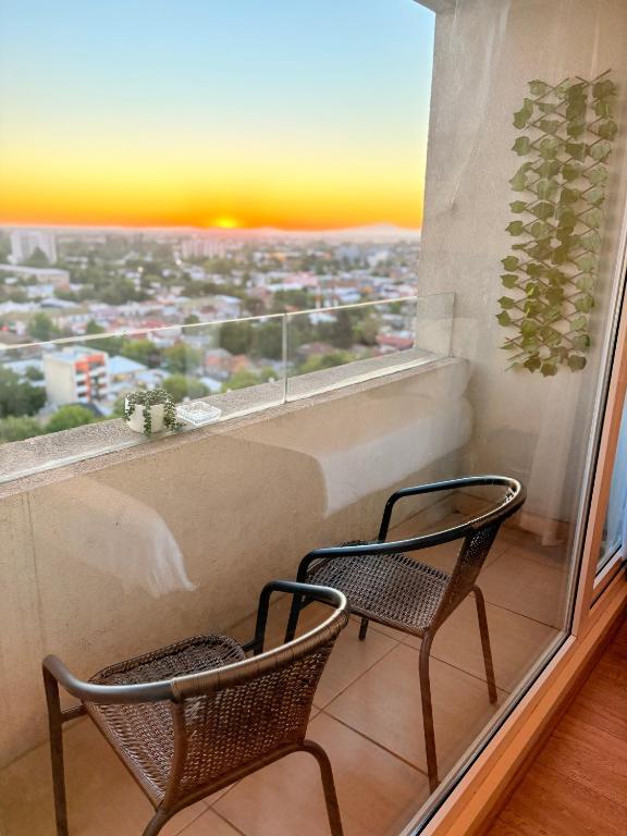 DEPARTAMENTO SEGUR0, COMODO Y TRANQUILO en Chillán Centro, ideal para descansar, full equipado, Wifi y estacionamiento - 4