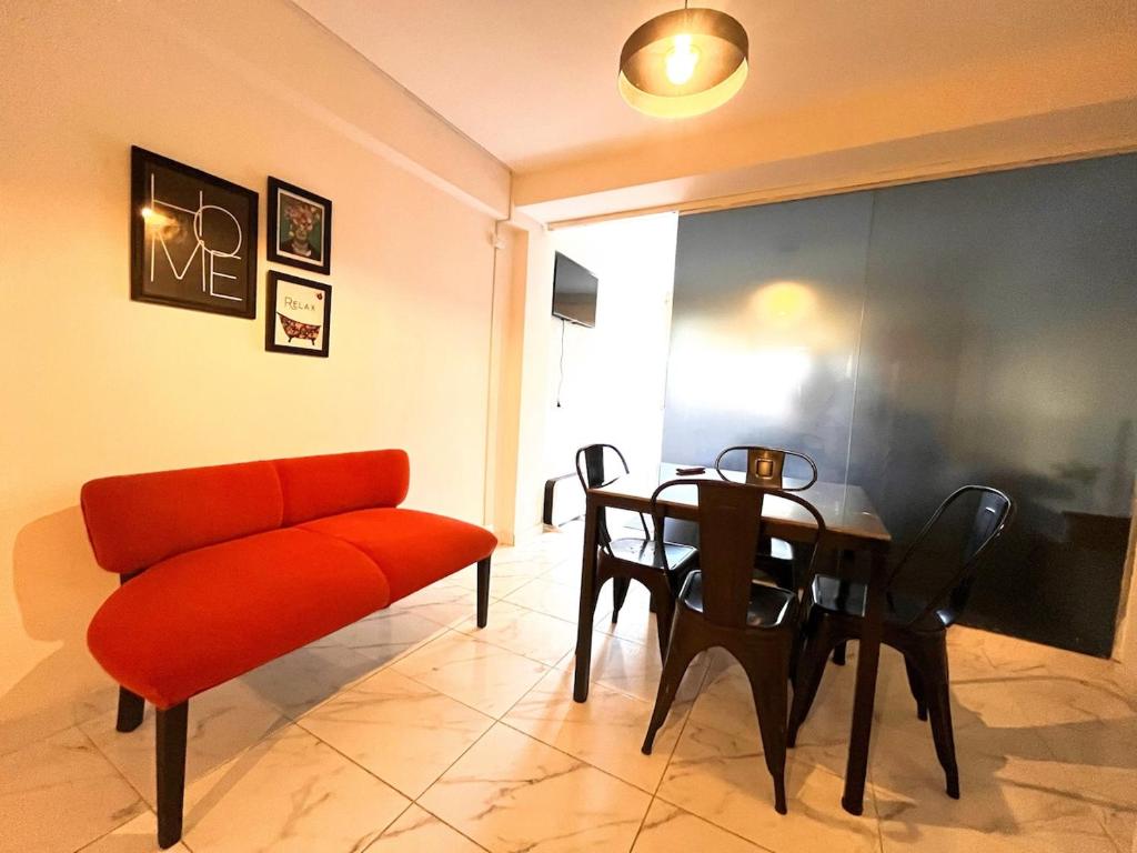 Comfortable apartment in the middle of the pedestrian area with AC - 1