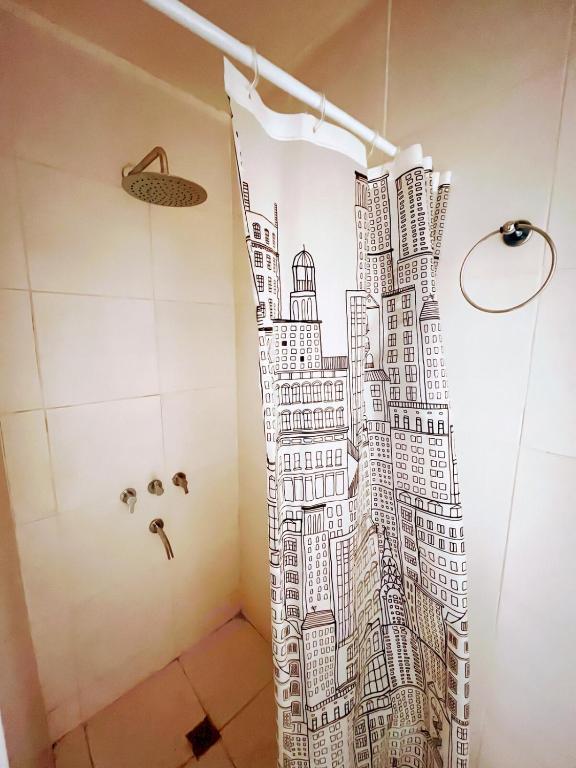 Comfortable apartment in the middle of the pedestrian area with AC - 4
