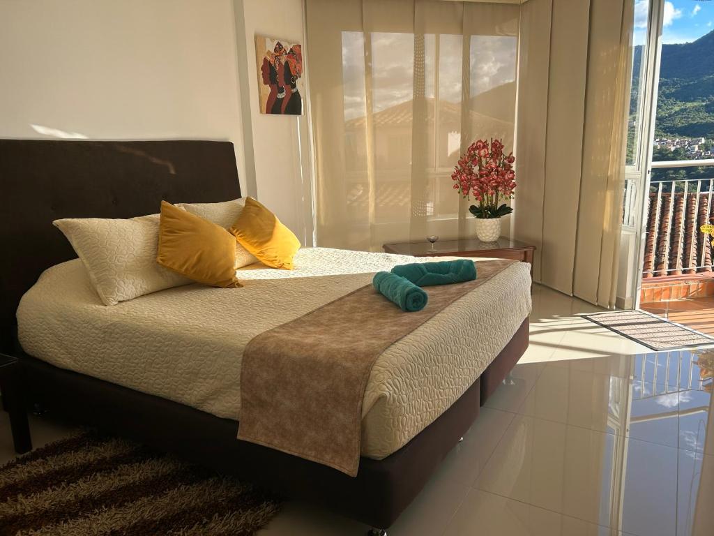 Apartamento amplio con piscina, hermosa vista a la ciudad de San Gil - 3