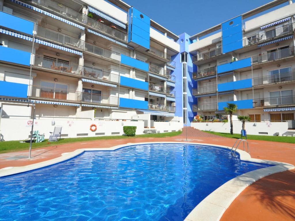 Encantador Bajo con Terraza Cerca Playa - ES-258-183 - 2