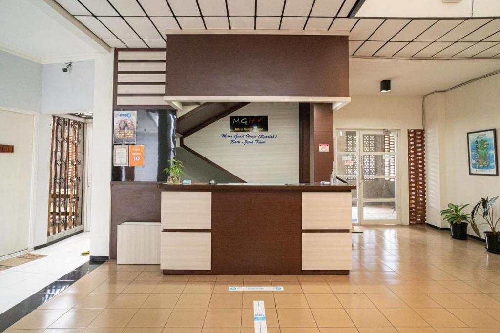 フロント・ロビー