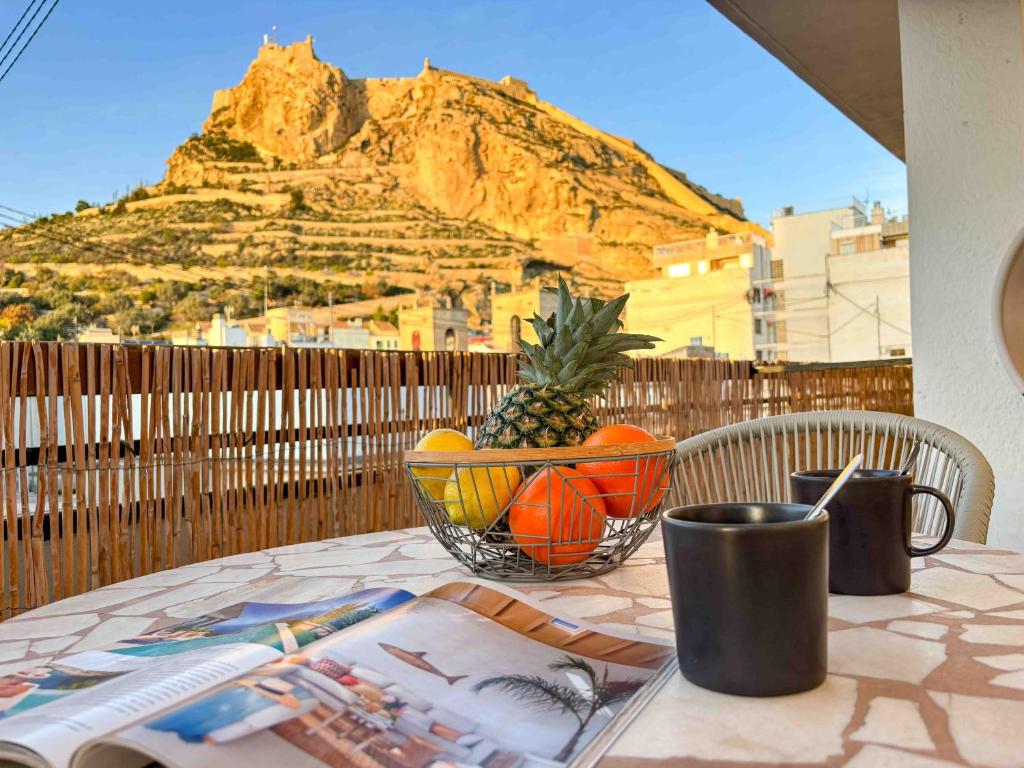 LA TERRAZA. VISTAS AL CASTILLO A 1 MIN. DE LA PLAYA - 5