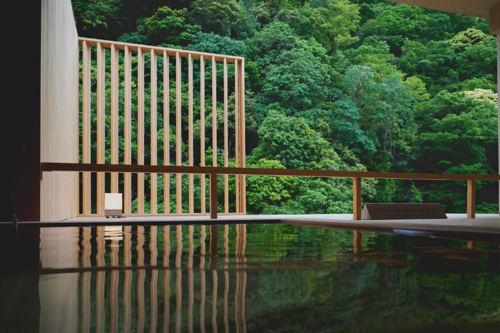 อ่างแช่น้ำพุร้อน