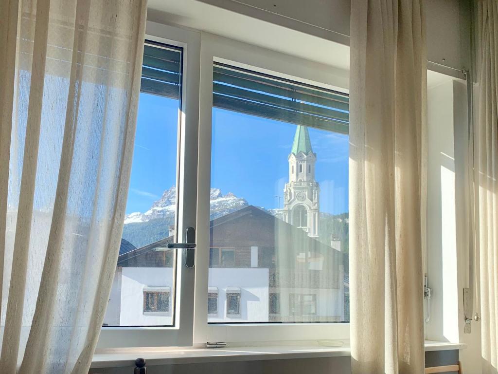 Apartment in the Center of Cortina - 2