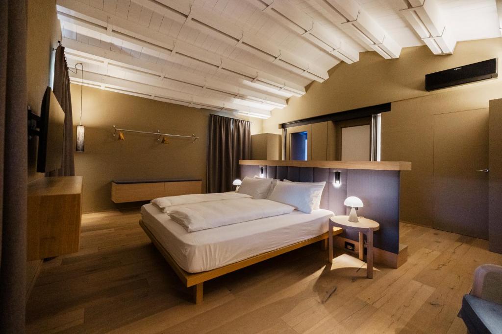 Rara Factory Design House - 5