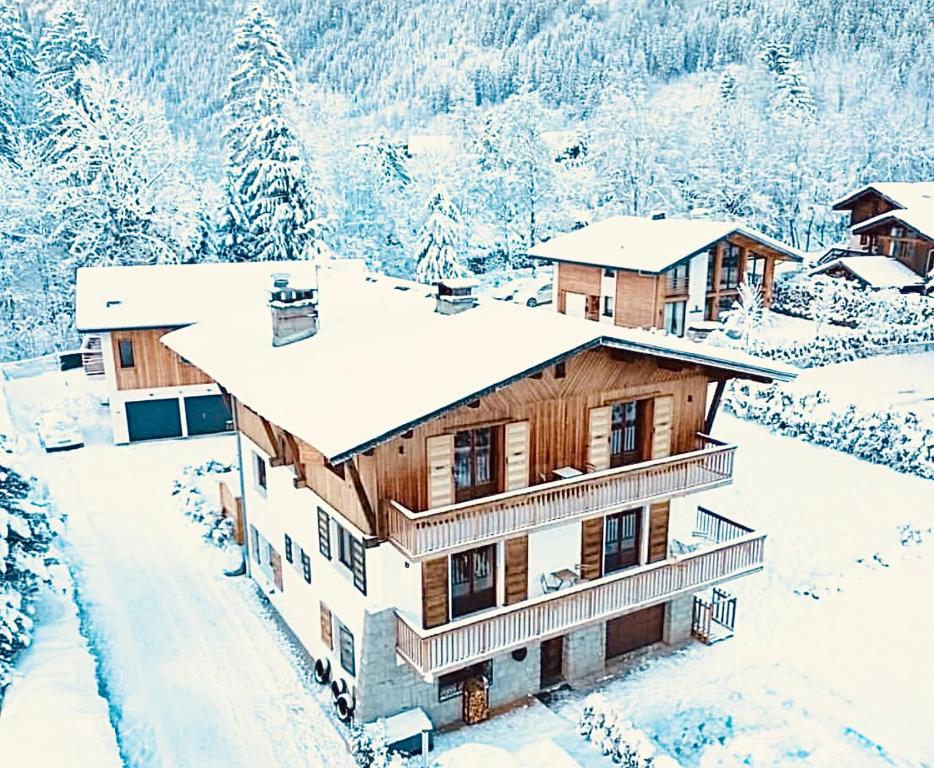 Sauna Bain Nordique Cinéma Vue Montange - 1