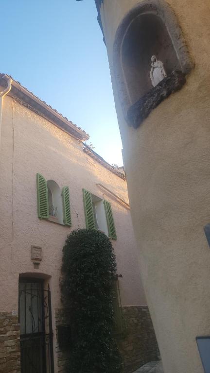 Maison de village privative calme avec jardin Terrasses Cogolin vieux Village - 3