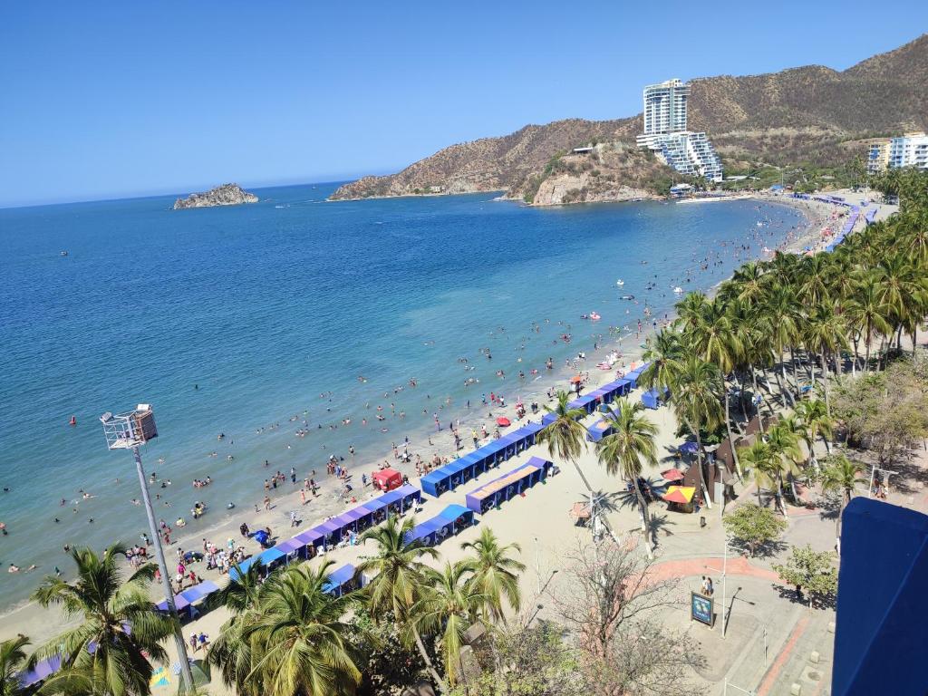 ESPECTACULAR APARTAMENTO FRENTE AL MAR RODADERO Piso 12 VISTA UNICA AL MAR SANTA MARTA - 1