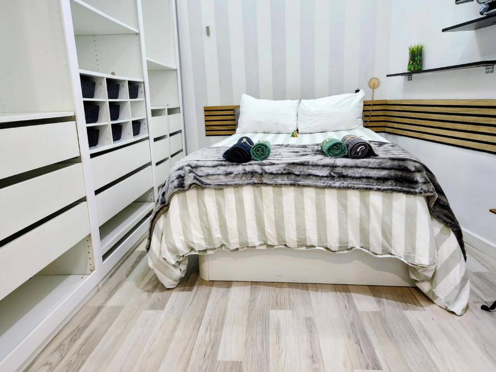 VERSACE 6PACK -SMART HOME-air conditioner - HISTORIC CENTER-GRAN VIA-SOL-MALASANA - 5