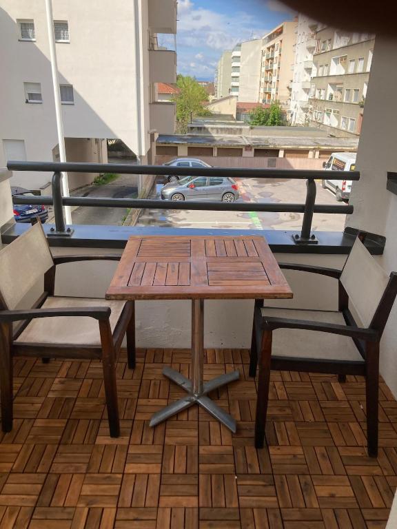 Appartement T3 PROCHE ACCES TRAM - 3