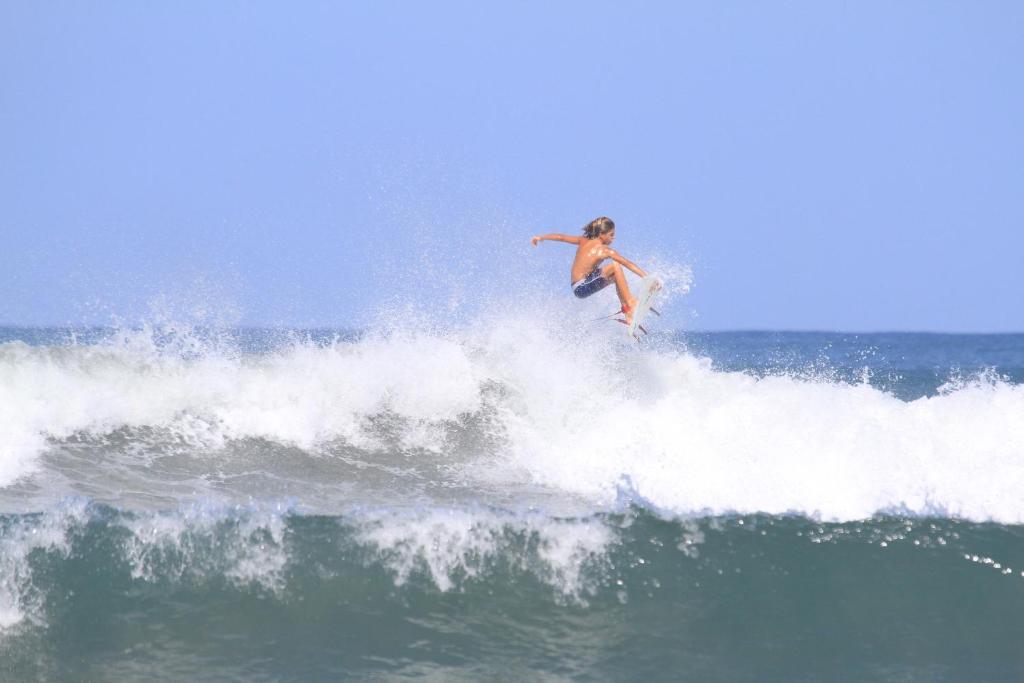 Moana Surf Resort photo