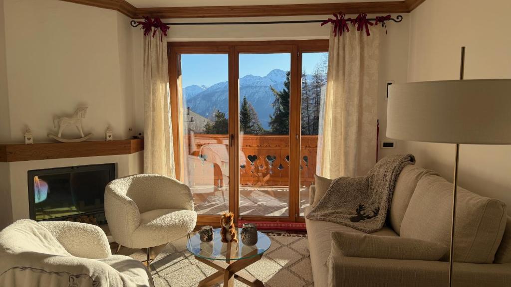 Romantic Alpine Retreat in Crans-Montana - 1