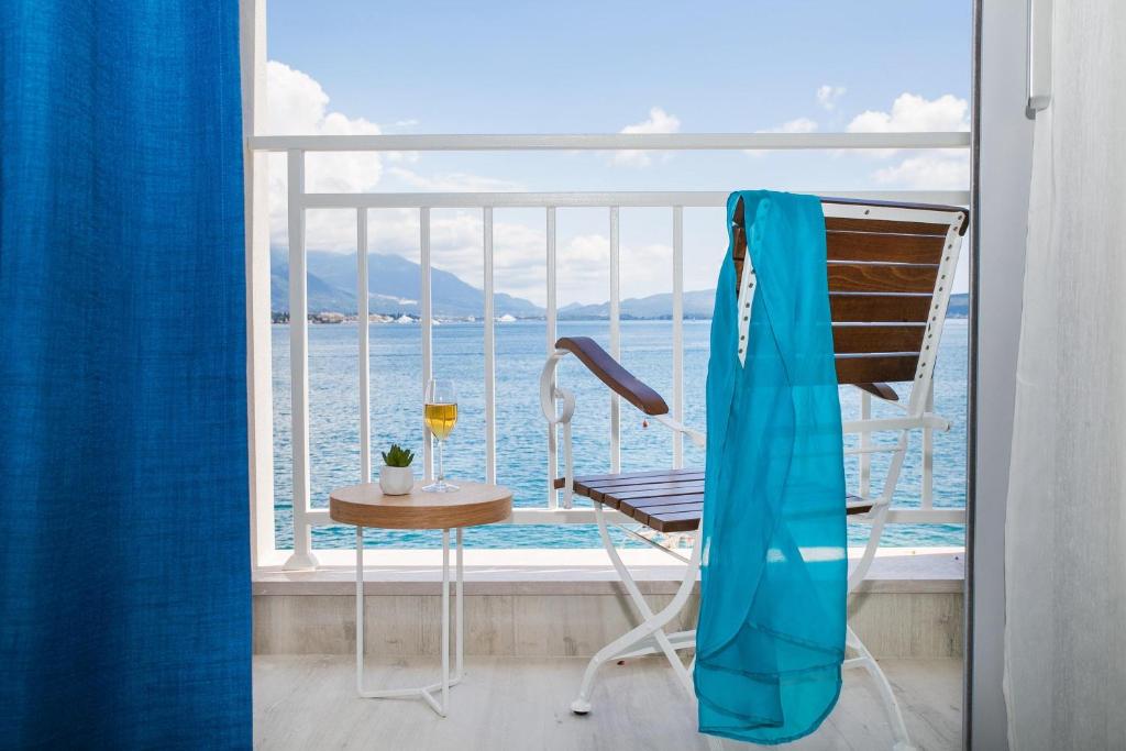Boutique Hotel and Spa Blanc & Bleu - Blanche - 2