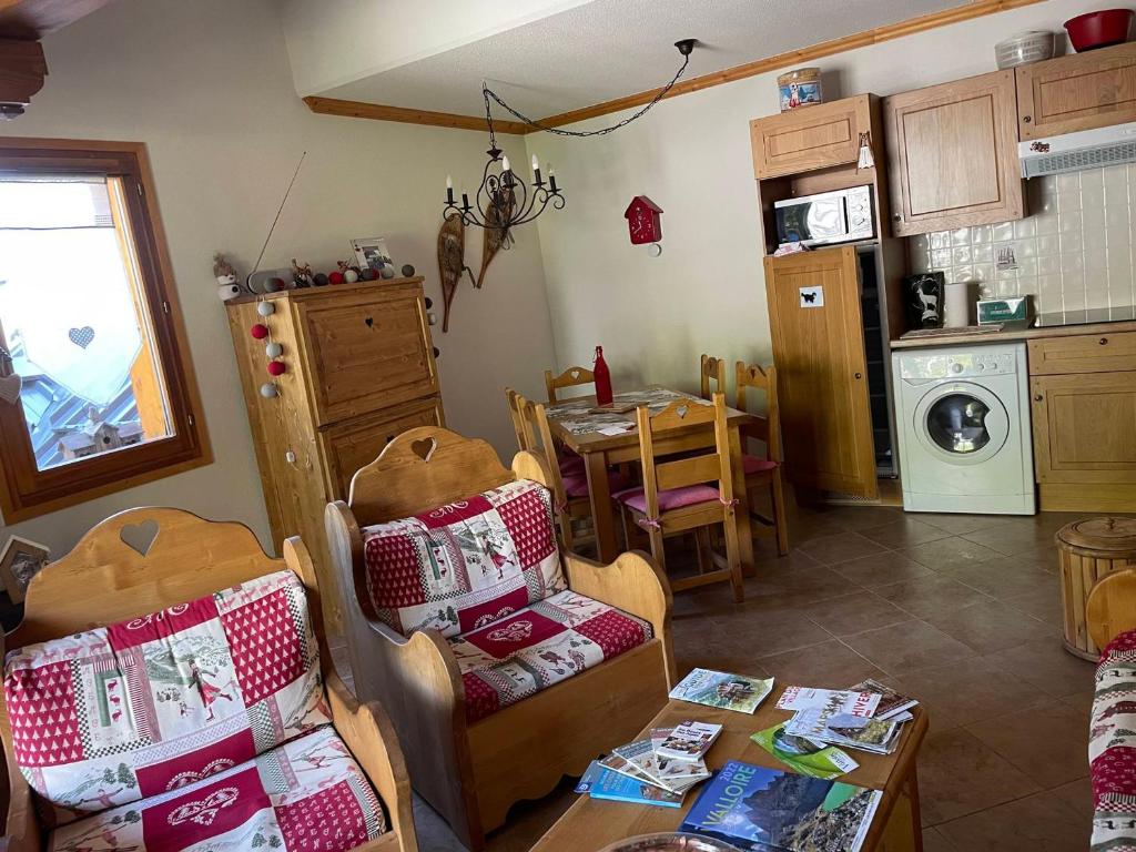 Appartement 3 pièces, 4 pers, balcon, parking - FR-1-263-645 - 2