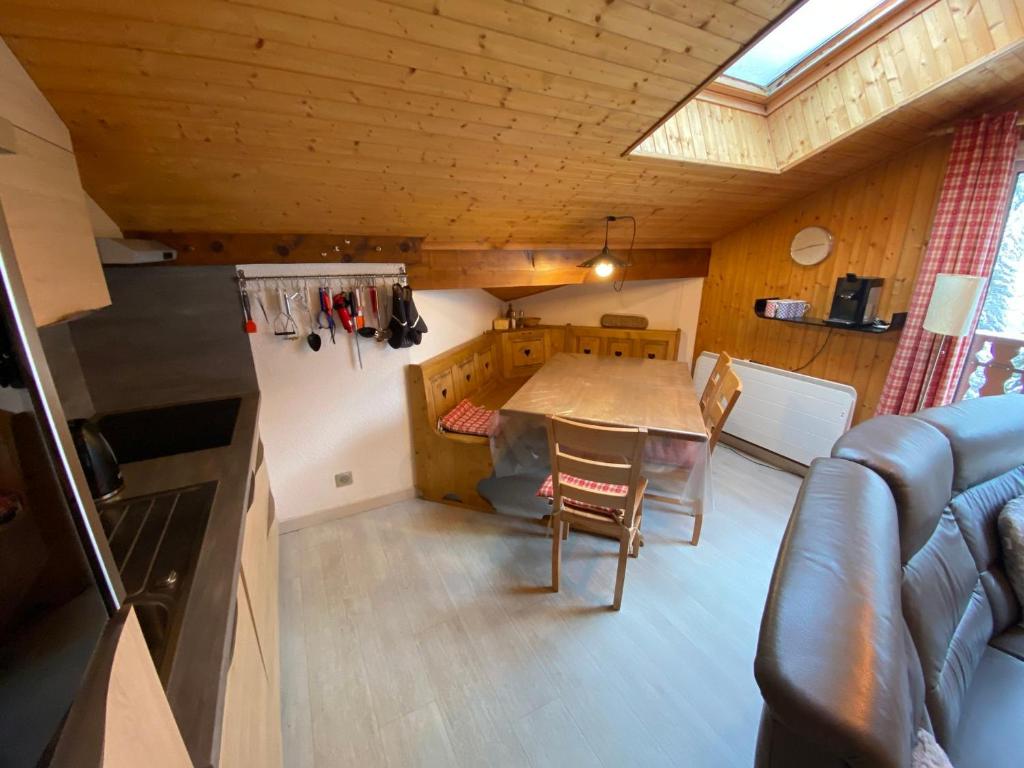 Appartement spacieux, proche centre-ville, parking inclus - FR-1-693-126 - 3
