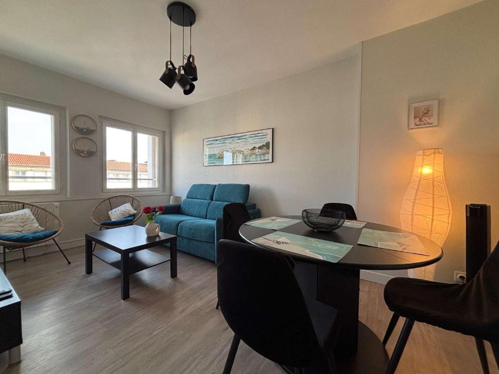 Appartement T3 lumineux au centre de Royan, à 500m de la plage - FR-1-494-222 - 2