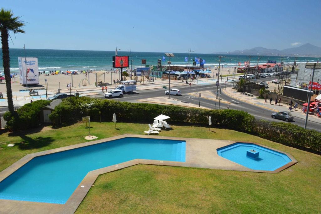 Gran Depto 12 Pers, Frente al Mar, 4 Esquinas, king,Queen,8 singles - 1