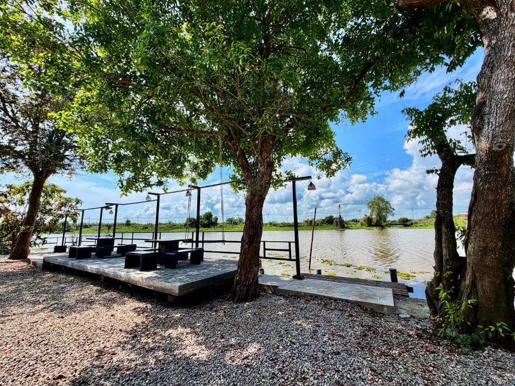 Sai Klong Song Lae Resort Pakpra Phatthalung