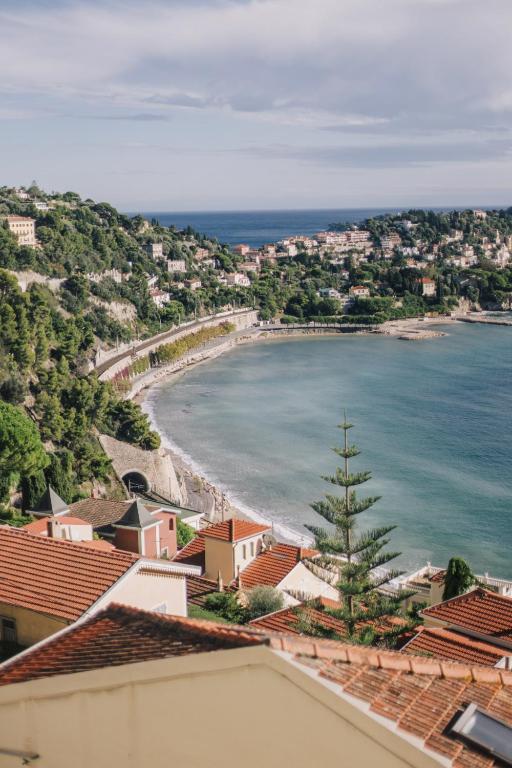 French Riviera - 3 pièces, vue mer et piscine - 2