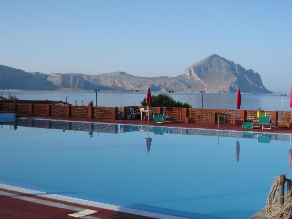 Happy Camp Mobile Homes in El-Bahira Camping Village photo