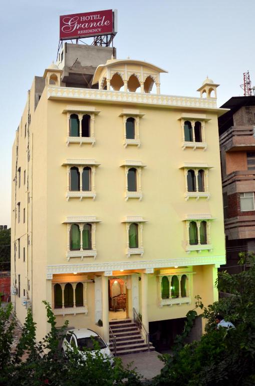 Hotel Grande Residency photo