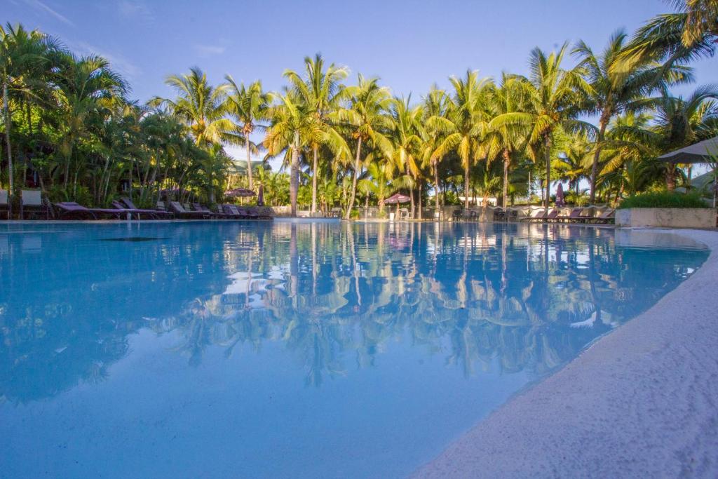 Derriere la case in ÉtangSalé les Bains, Reunion reviews, prices