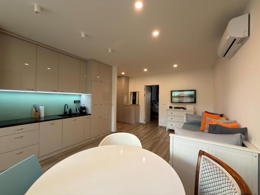 SavskiSQUARE Apartment - Belgarde - 3