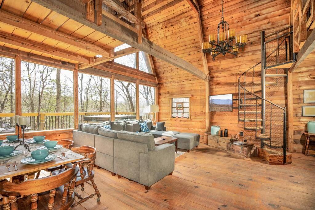 Photo inspiration: Picture Idea: From 65 Rustic Retreat Private Hot Tub Cabin With All