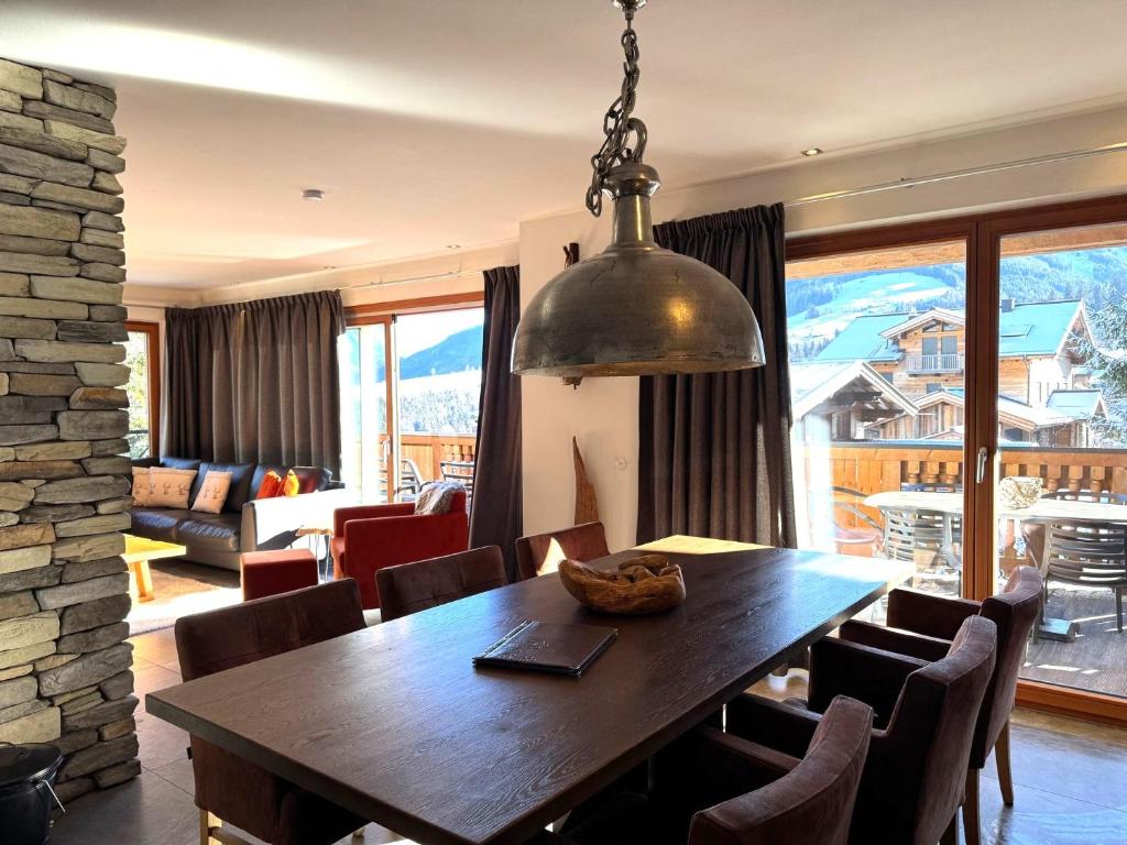 Mountain Lodge Leogang- Modernes Alpen Apartment, Balkon, Bergblick, Kamin, Sauna - 2