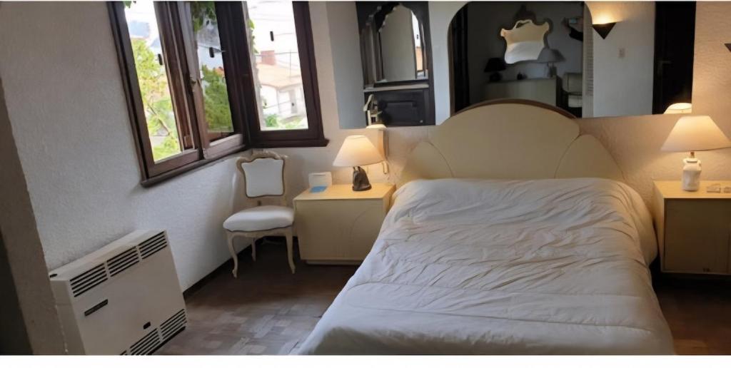 Excellent Chalet one block from the sea, side view of the sea - 3