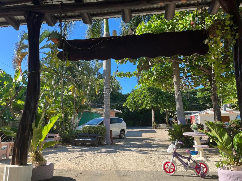 Tsunami Hostel